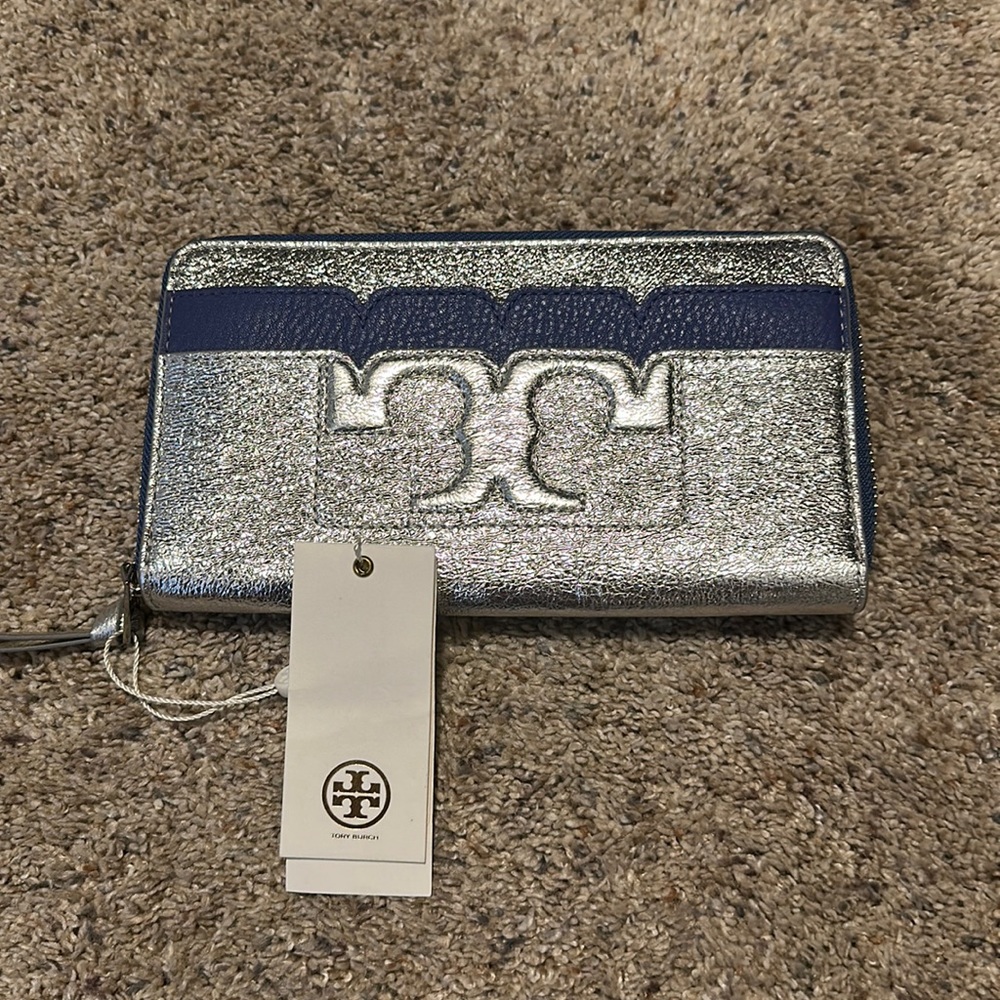 NWT Tory Burch Metallic Blue Silver Continental Wallet